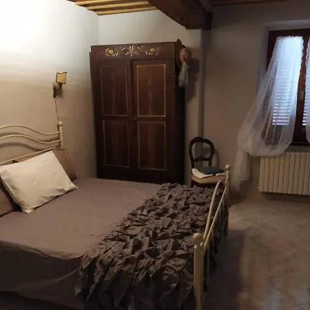 Borgo Antico Lari