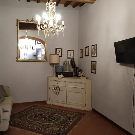 Semesterbostad Borgo Antico *
